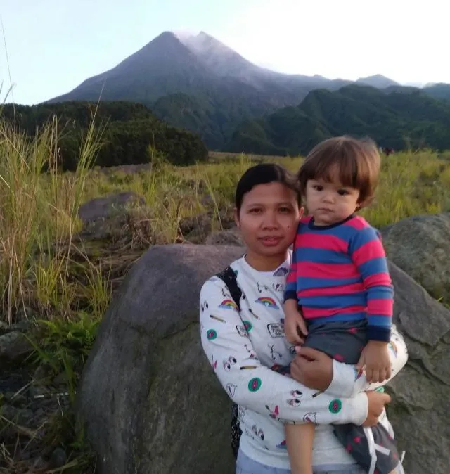 4 Baby-Sitter yang Ikut Populer Gara-gara Mengasuh Anak Artis, Sudah Mirip Selebgram Aja Nih 8
