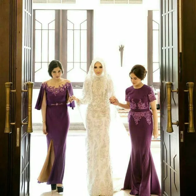 Ide Pose Cantik Saat Foto Bareng Bridesmaids Ini Bisa Kamu Tiru, Demi Album Kenangan Momen Bahagiamu 47