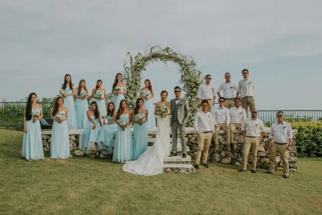 Ide Pose Cantik Saat Foto Bareng Bridesmaids Ini Bisa Kamu Tiru, Demi Album Kenangan Momen Bahagiamu 54