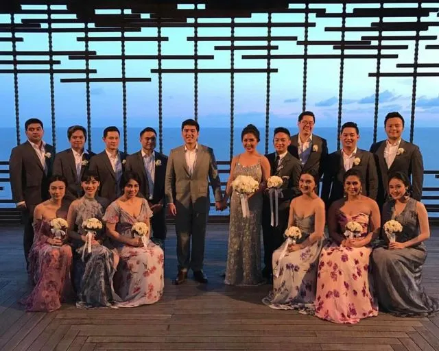 Ide Pose Cantik Saat Foto Bareng Bridesmaids Ini Bisa Kamu Tiru, Demi Album Kenangan Momen Bahagiamu 53