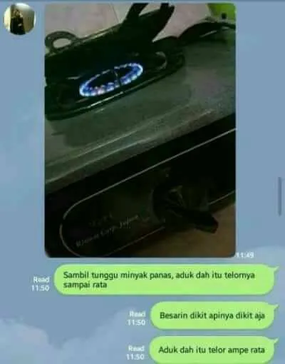 Cewek Ini Ternyata Nggak Bisa Masak, Lalu Diajari Masak Telur Sama Cowoknya, Isi Chatnya Bikin Gemas 33