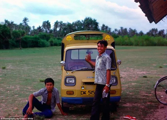Parade Foto Bali Tempo Doeloe Sebelum Dipenuhi Wisatawan. Wah Adem Banget ya Suasananya! 25