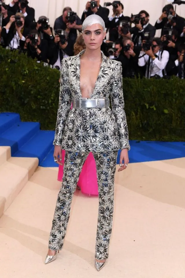 15 Fashion Unik Met Gala 2017. Mana Nih Artis Hollywood yang Paling Nyentrik? 20