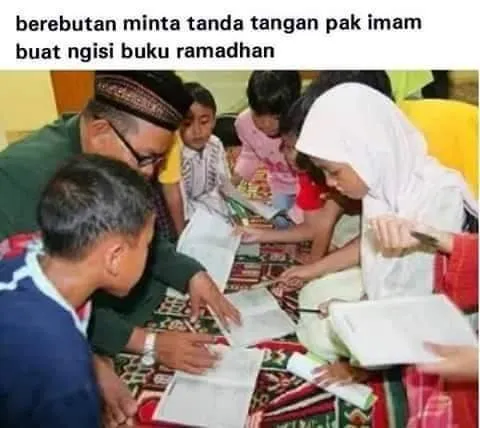 17 Meme Tentang Apa Saja yang Bakal Kamu Hadapi di Bulan Puasa Nanti, Siap Grak dari Sekarang! 22