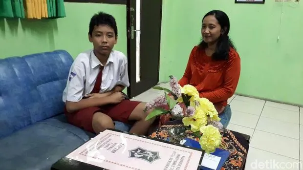 Gimana Rasanya Punya Nama 'Alhamdulillah Lanang Anakku'? Ortunya Punya Alasan Kuat Pilih Nama Itu 6