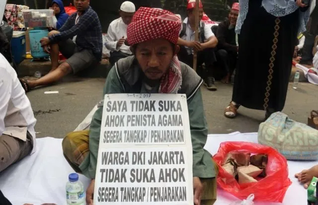 Hasil Proses Selama Berbulan-bulan, Hari Ini Vonis 2 Tahun Penjara Untuk Ahok Dijatuhkan 5