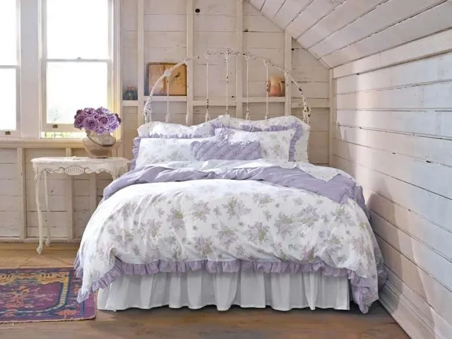 Inspirasi Kamar Tidur dan Bathtub Shabby Chic Menawan yang Terlalu Seru untuk Dilewatkan 16