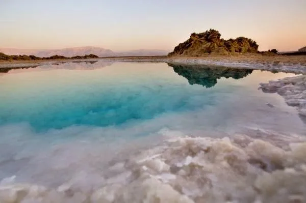 10 Destinasi Wisata yang Bakal Lenyap Dari Muka Bumi. Kunjungilah Sebelum Benar-benar Tinggal Sejarah! 17