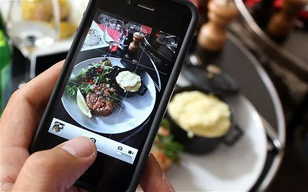 7 Tips Memotret Makanan Pakai Kamera HP Doang. Biar Kualitas Fotomu Naik Level dan Makin Elegan! 12