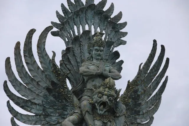 Terkenal Sebagai Lambang Negara & Simbol Pancasila, 5 Fakta Burung Garuda Ini Banyak yang Belum Tahu 7