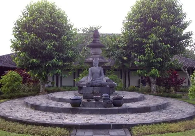 10 Hal Mengejutkan di Balik Kemegahan Candi Borobudur yang Harus Kamu Tahu 20