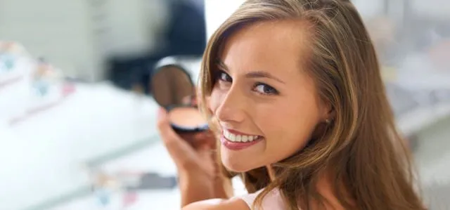 6 Kesalahan Makeup yang Jadi Penyebab Foto Selfie Kamu Gagal Total 7 kesalahan makeup gagal selfie