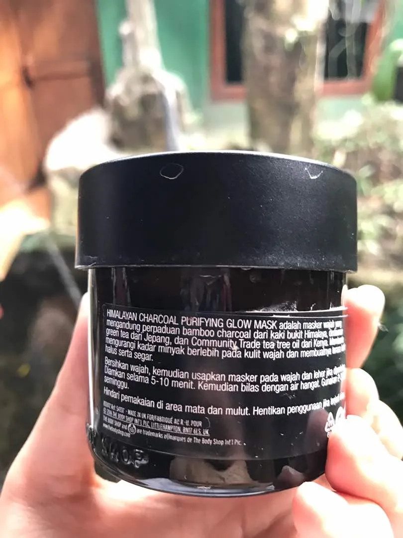 TBS Himalayan Charcoal Purifying Glow. Harga 300 Ribu, Kualitas Kayak Masker 800 Ribu! 13