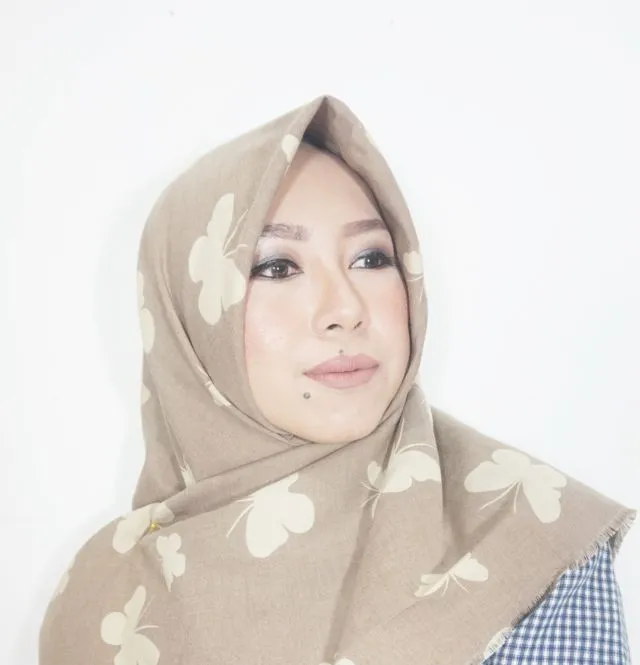 Review Perbandingan 6 Lip Cream Matte Warna Nude Harga 50 Ribuan. Manakah yang Terbaik? 12