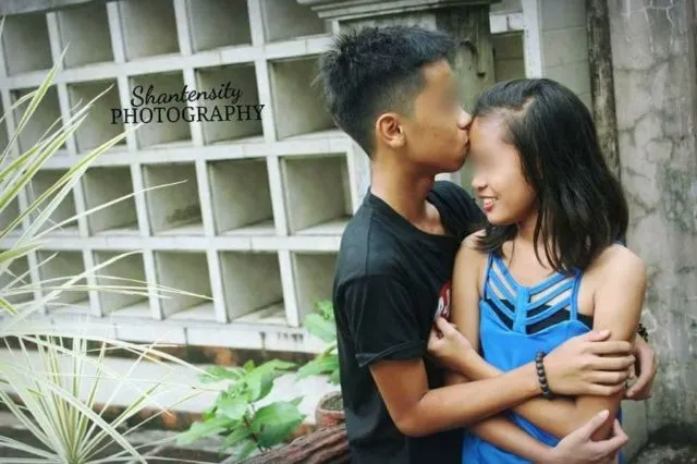 Dua Bocah Ini Berfoto-foto Mesra Mirip Sesi Foto Pre-wed, Miris, Nggak Risih Apa Ya Fotografernya? 16