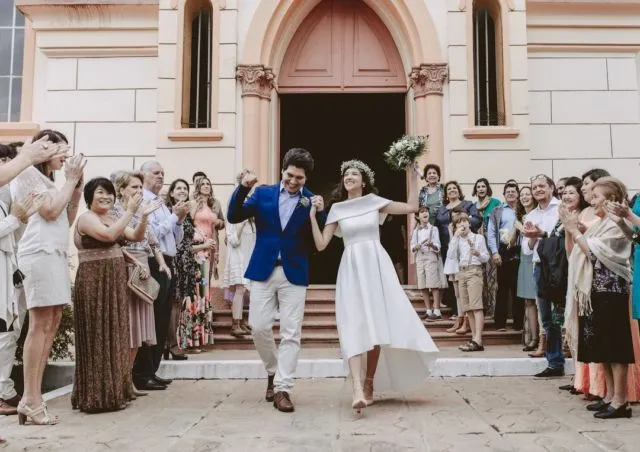 Nggak Punya Sahabat Cewek, Calon Pengantin Ini Ajak Teman-teman Cowoknya Jadi Bridesmaids dan Hasilnya Jadi Selucu Ini 24