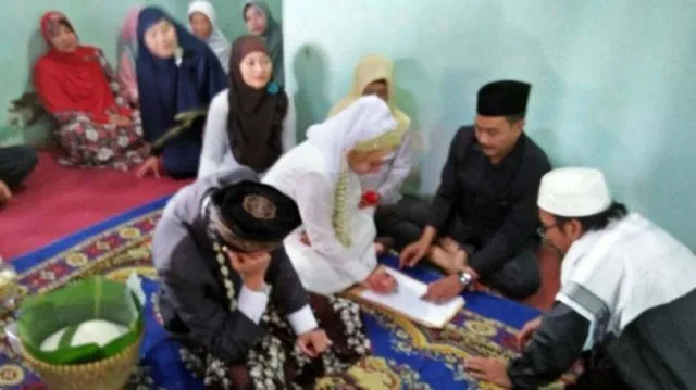 Resmi, Gadis Italia Ini Terbang ke Indonesia Menikah dengan Pria Asal Jawa Tengah, Beruntungnya! 6