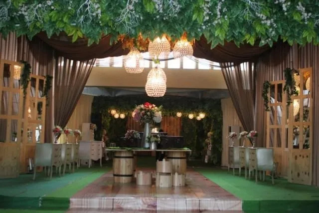 10 Dekorasi Garden Party di Dalam Ruangan. Nggak Ada Lagi Istilah Takut Kehujanan 45