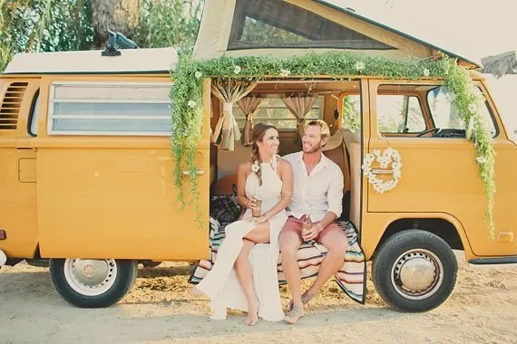 9 Inspirasi Pesta Pernikahan A la Boho-Hippie, Buat Kalian Calon Pengantin yang Mencintai Alam 11