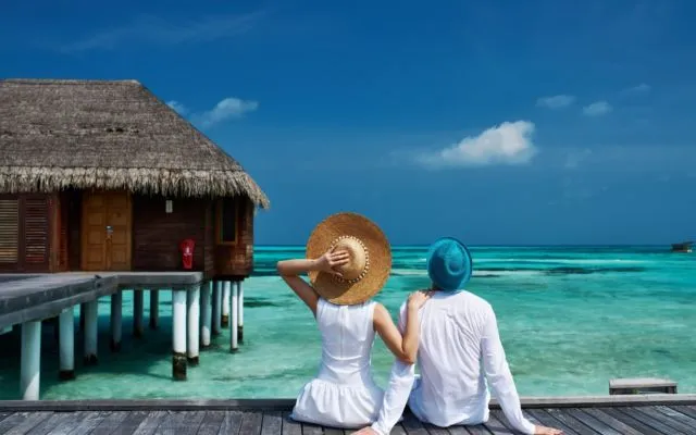 Inilah 4 Alasan Kenapa Foto Bulan Madumu Tak Perlu Banyak Diunggah di Media Sosial 5