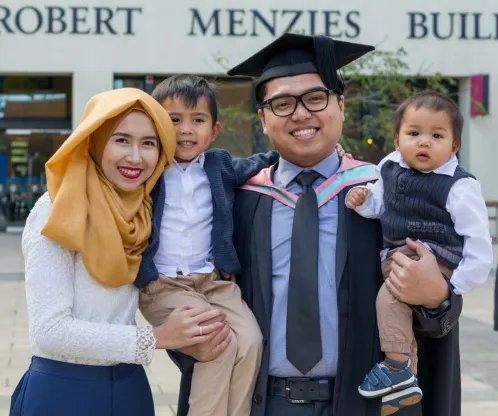 Kumpulan Momen Wisuda Ini Begitu Mengesankan. Yakin Kamu Nggak Ingin Segera Seperti Ini? 20