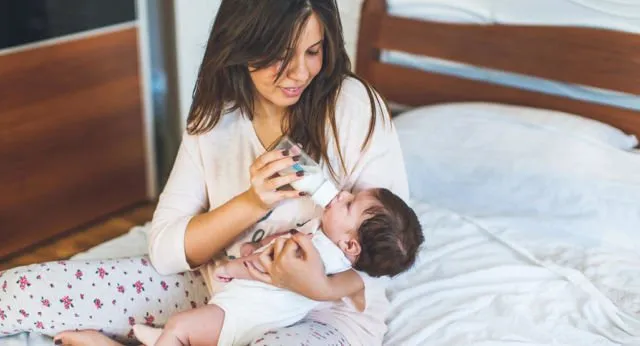 7 Kalimat yang Nggak Boleh Kamu Ucapkan Ke Mama Muda yang Baru Lahiran. Jaga Perasaannya Ya! 11