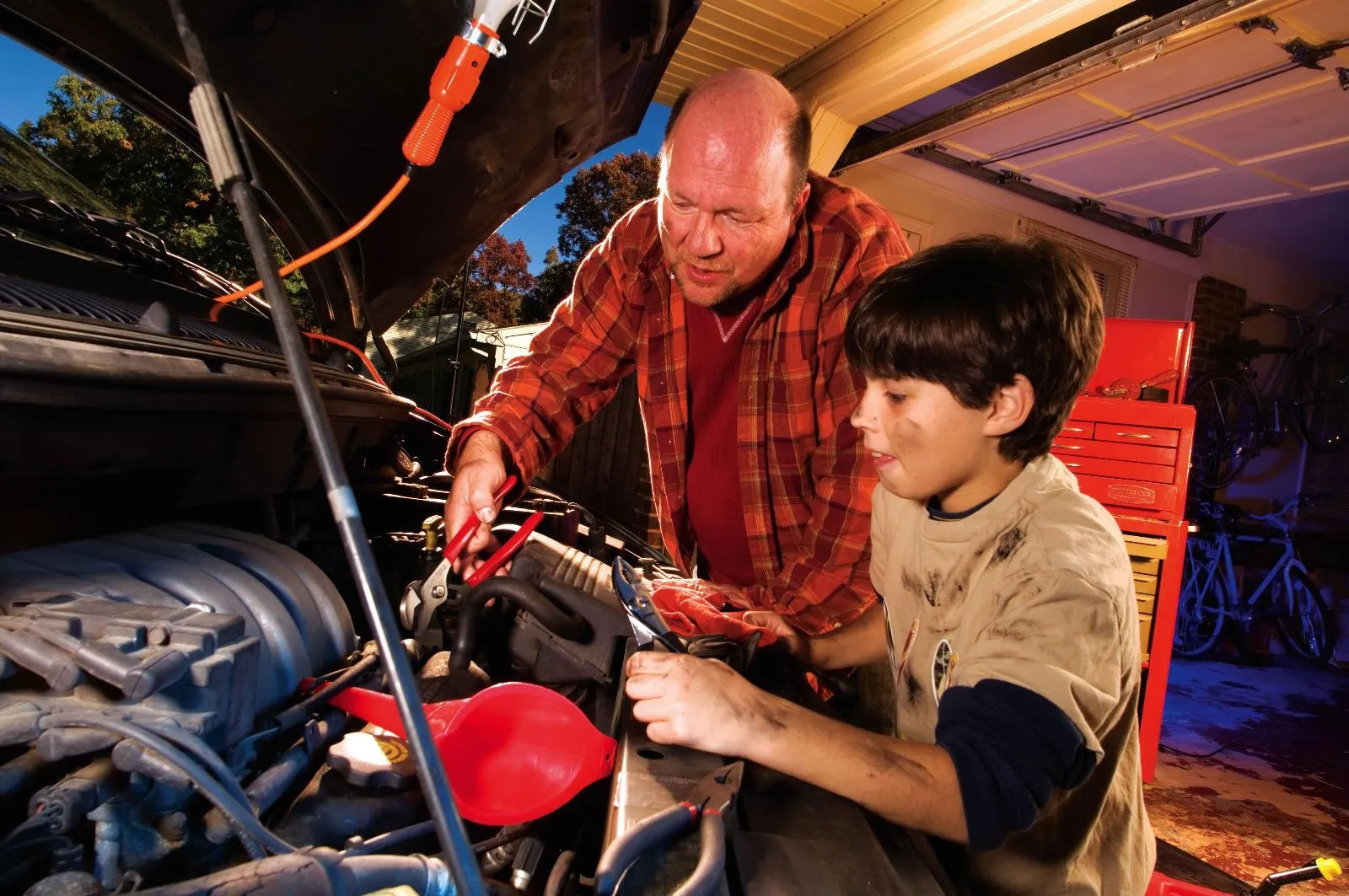 8 Hal Ini Perlu Diajarkan pada Anak Lelakimu. Calon Ayah Harus Belajar Mulai Sekarang 11