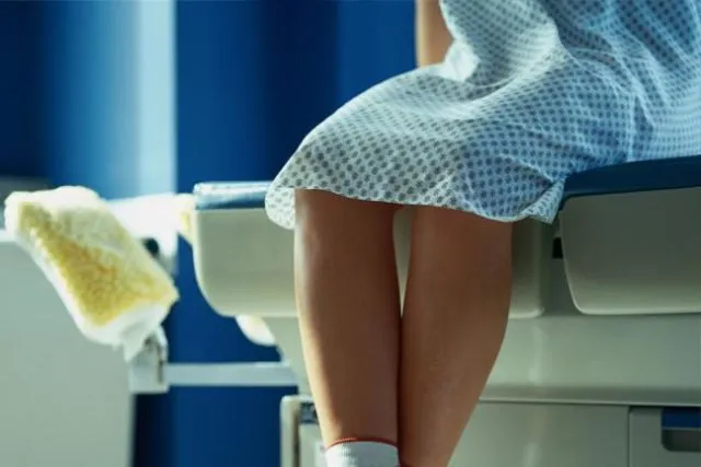 Bukan Pesta Kostum, Topeng Hijau Ala Film The Mask Ini untuk Perempuan yang Malu ke Dokter Kandungan 9