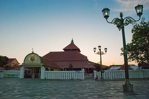 10 Tempat Ngabuburit di Jogja yang Rame & Seru 14 tempat ngabuburit di jogja