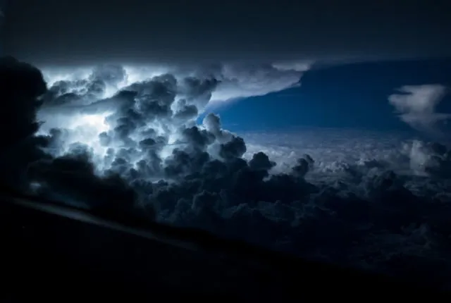 Begini Pemandangan Langit yang Dilihat Oleh Para Pilot. Bikin Merinding dan Sangat Menakjubkan! 24