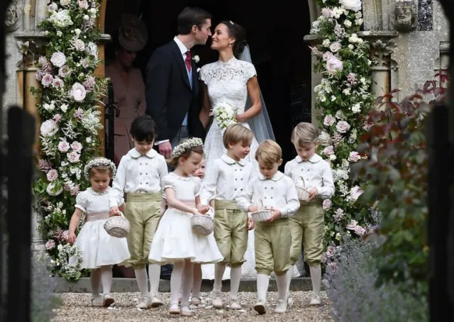 Resmi Sandang Status Istri, Pernikahan Pippa Middleton yang Sederhana Tetap Membuatmu Jatuh Hati 22
