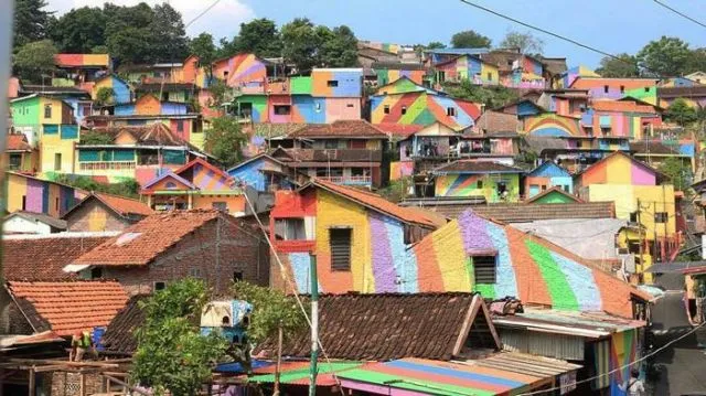 Ngehits di Media Internasional, Kampung Pelangi Semarang Mendadak Terkenal! Kaya Apa Sih Bentuknya? 20