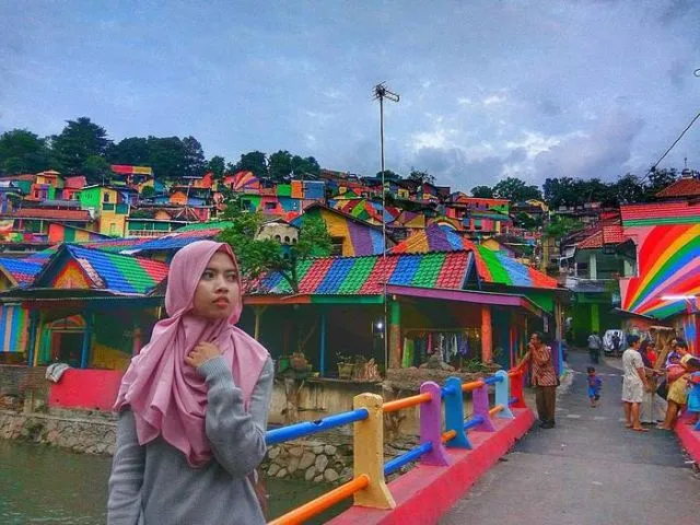 Ngehits di Media Internasional, Kampung Pelangi Semarang Mendadak Terkenal! Kaya Apa Sih Bentuknya? 13