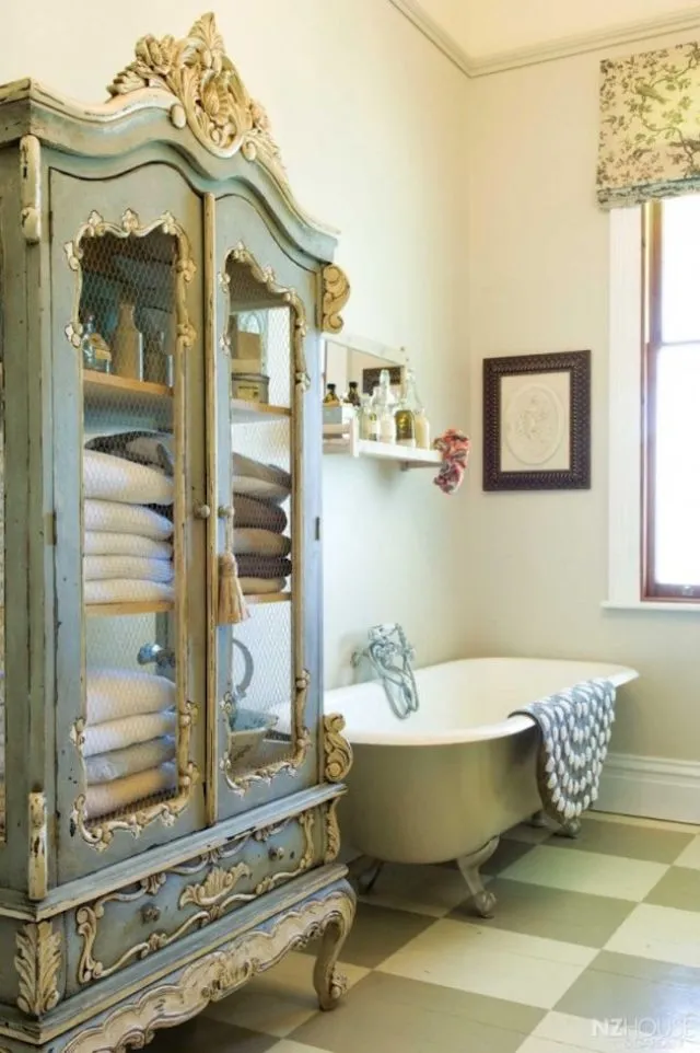 Inspirasi Kamar Tidur dan Bathtub Shabby Chic Menawan yang Terlalu Seru untuk Dilewatkan 24