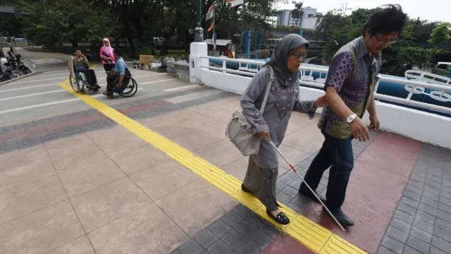11 Fasilitas Difabel yang Masih Jarang Banget Ada di Indonesia. Harus Segera Diperbanyak! 13