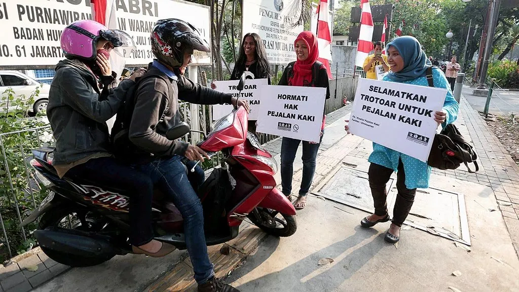 Mending Itu Klakson Dibuang Aja Kalau Kamu Masih Menggunakannya untuk 8 Momen Ini, Norak Lho! 12