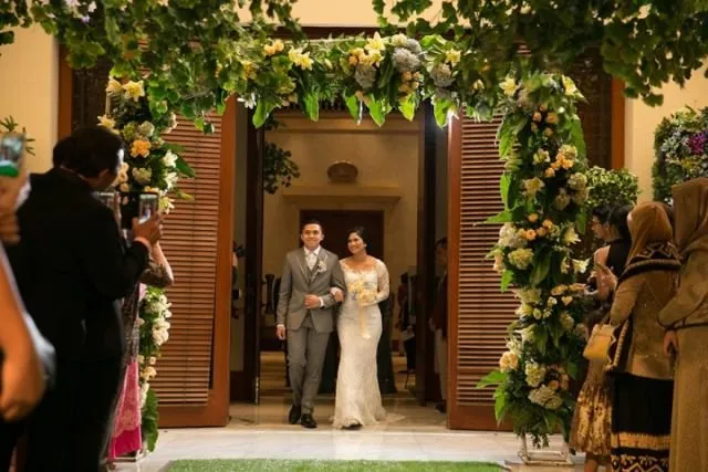 10 Dekorasi Garden Party di Dalam Ruangan. Nggak Ada Lagi Istilah Takut Kehujanan 41