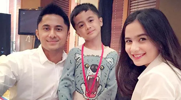 Status Duda Bukanlah Penghalang Bagi Sosok-sosok Berikut Untuk Punya Pasangan Idaman. Kamu Kapan? 7
