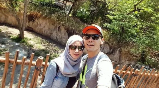 Status Duda Bukanlah Penghalang Bagi Sosok-sosok Berikut Untuk Punya Pasangan Idaman. Kamu Kapan? 8
