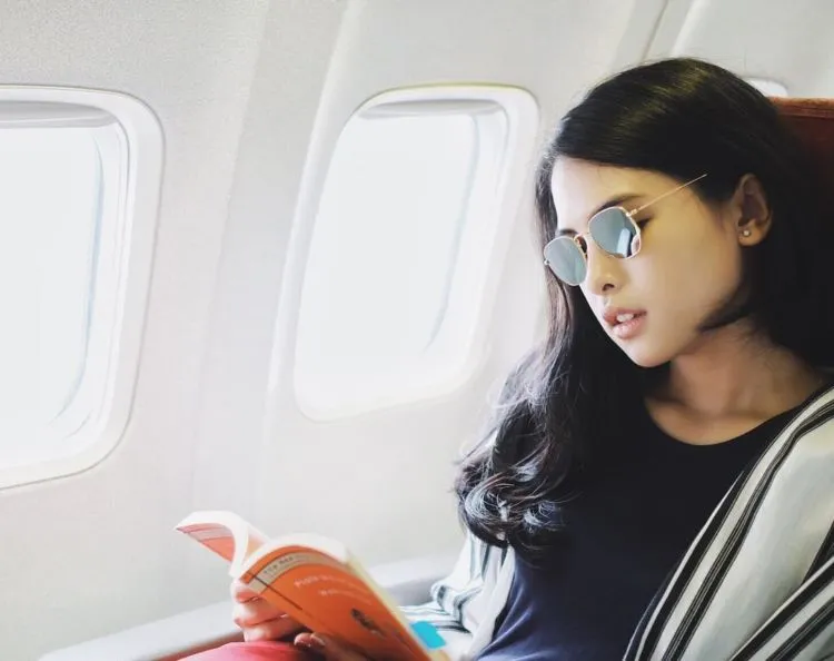 Buat Cowok-cowok, Ini 8 Artis Cewek yang Wajib Kamu Follow! Cantiknya Nggak Perlu Ditanya 9