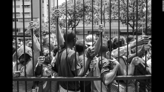 Kelaparan Tak Hanya Terjadi di Afrika. Lihatlah 14 Potret Pilu dari Negara yang Sedang Kelaparan Ini 23