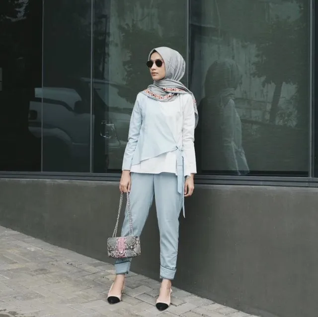 11 Gaya Berpakaian Buatmu Fresh Graduate yang Baru Pertama Kali Masuk Kerja 19