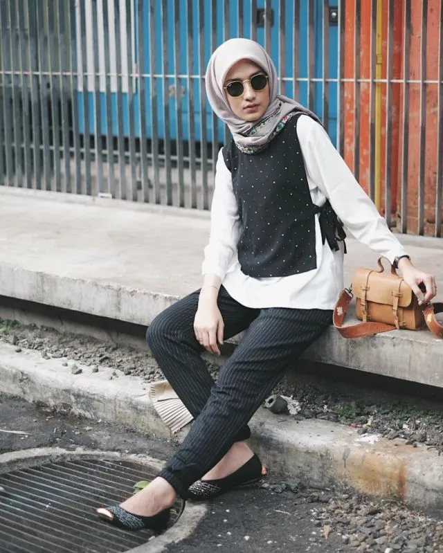 11 Gaya Berpakaian Buatmu Fresh Graduate yang Baru Pertama Kali Masuk Kerja 18