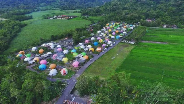 Rumah Domes Teletubbies di Prambanan Kini Berwarna-warni. Jadi Makin Hits dan Pengen Berkunjung Ke Sini! 8