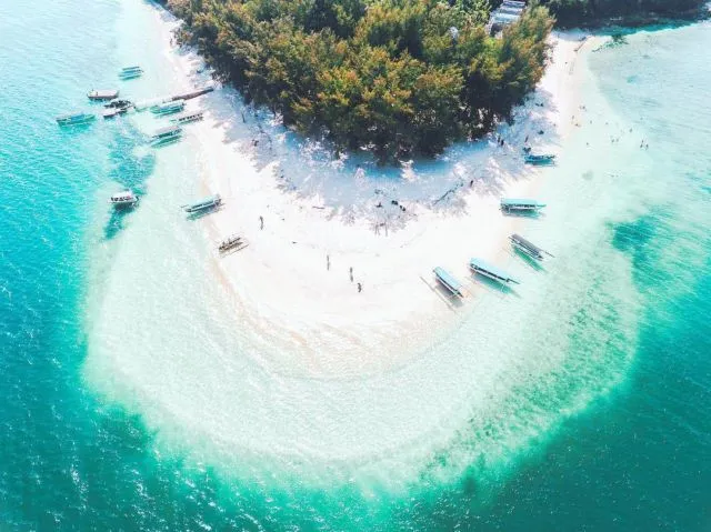 Ini Nih 7 Destinasi Hits di Lombok untuk Liburan Lebaran. Keindahan Alam yang Tak Bisa Kamu Dustakan! 9