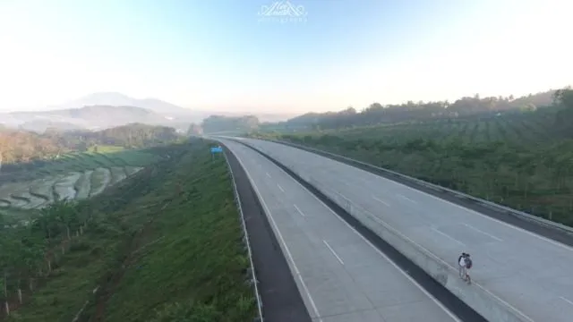 Deretan Foto Tol Salatiga yang Sangat Memanjakan Mata. Makin Sah Jadi Tol Terindah di Indonesia! 12