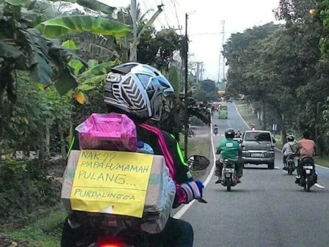 Curhatan Pemudik Galau yang Belum Bisa Bawa Menantu. Kocak Banget Sih Kata-kata Mereka! 13