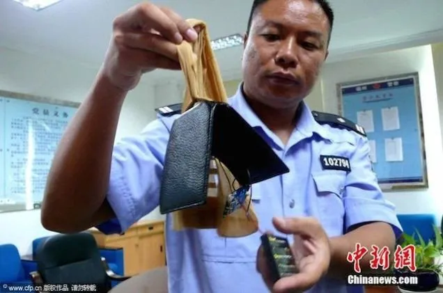 9 Cara Nyontek Paling Canggih dan Kreatif yang Cuma Ada di Cina. Mau Curang Kok Niat Banget Ya 13