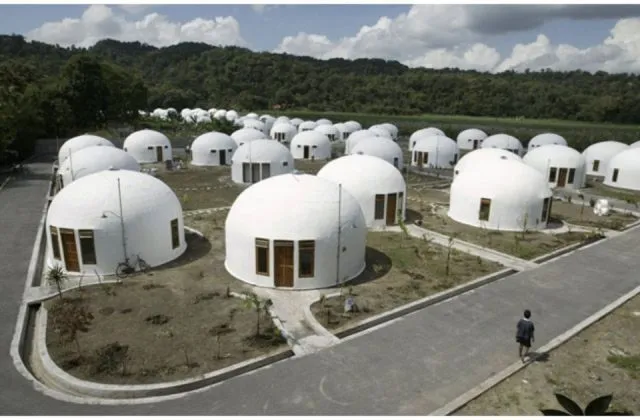 Rumah Domes Teletubbies di Prambanan Kini Berwarna-warni. Jadi Makin Hits dan Pengen Berkunjung Ke Sini! 6