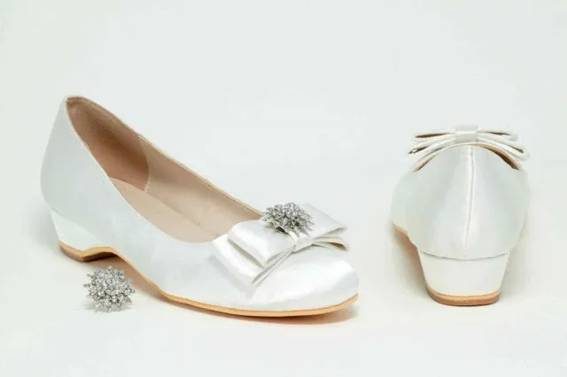 13 Referensi Sepatu Cantik untuk Mempelai Wanita, Pernikahan Adat Atau Modern Sama Elegannya 19